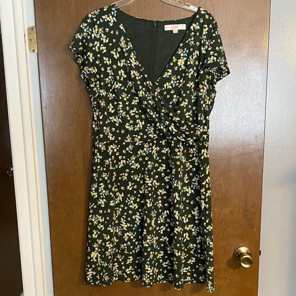 LOFT Mini Floral Dress - Picture 1 of 3